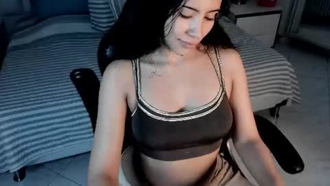 Vaioleth online show from June 16, 1:01 pm