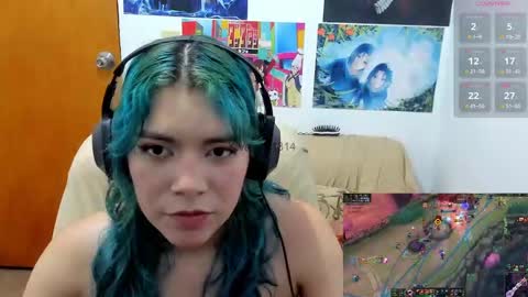 Vaiolet1314 online show from November 6, 2:17 am