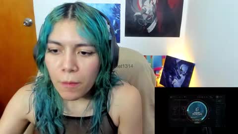 Vaiolet1314 online show from November 17, 4:57 am