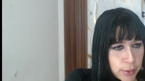 valen_ross7 online show from April 19, 2:39 pm