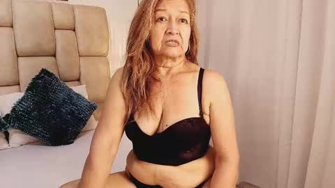 Snapshot of valentinadiazz1 chatting on January 17, 12:10 pm Ana online show from January 17, 12:10 pm