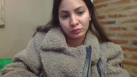 valentinaseleni24 online show from June 17, 12:12 am
