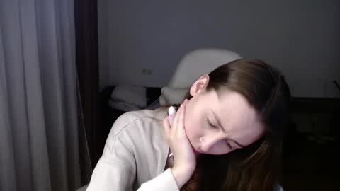 Valentina online show from February 12, 6:30 pm