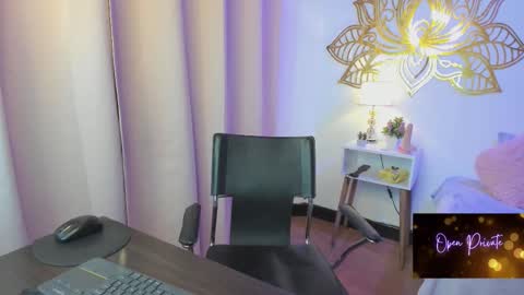 Valery And Daniel online show from October 31, 1:18 am