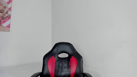 valeria_miller69 online show from April 18, 5:15 pm