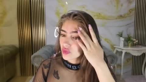 valeriaa_s online show from May 25, 12:37 pm