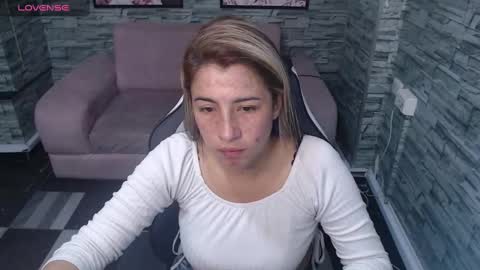 valerie_b online show from December 21, 12:59 pm