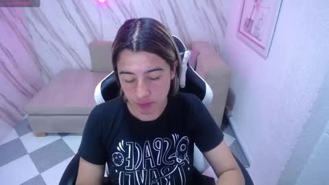 valerie_b online show from February 12, 3:07 am