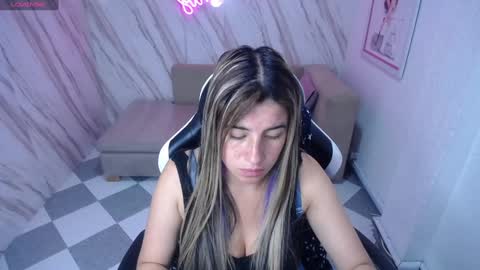 valerie_b online show from January 26, 3:06 am