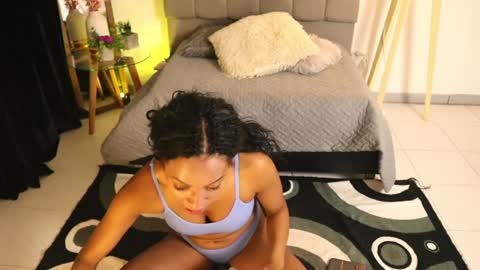 Valerie Style3 online show from January 15, 4:15 am