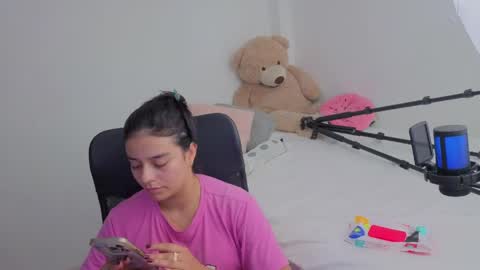 Juli C online show from April 10, 1:44 am