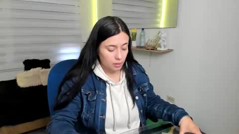 valery_bonneth online show from February 11, 12:28 pm