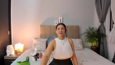 Snapshot of valery_cort1 chatting on October 20, 12:24 am valery_cort1 online show from October 20, 12:24 am