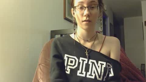 Snapshot of valleriestarr chatting on January 6, 4:15 am Vallerie Starr online show from January 6, 4:15 am