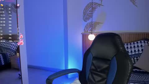 valleriie_ online show from September 22, 3:21 pm