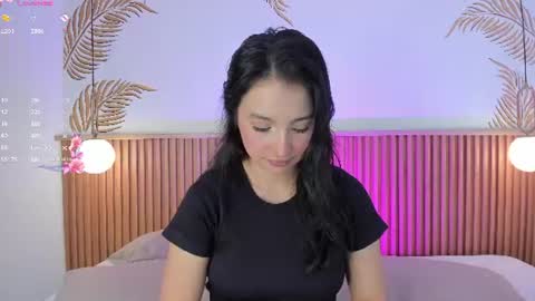 valleriie_ online show from July 5, 4:23 pm