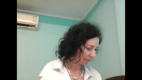 ValleriWind online show from February 6, 12:00 am