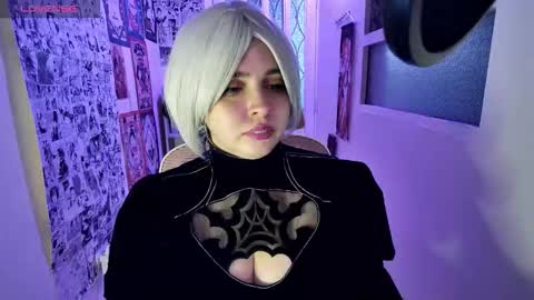 Im Violet online show from November 28, 11:52 pm