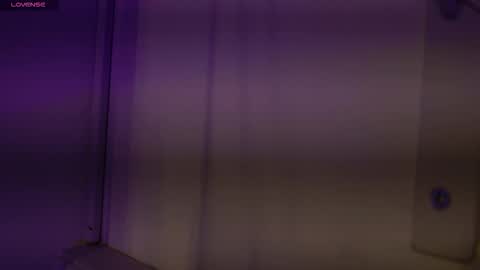 Vallolet Peach  online show from November 3, 5:28 pm