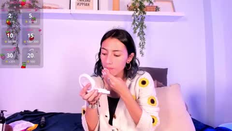 vamp  online show from February 5, 9:18 pm