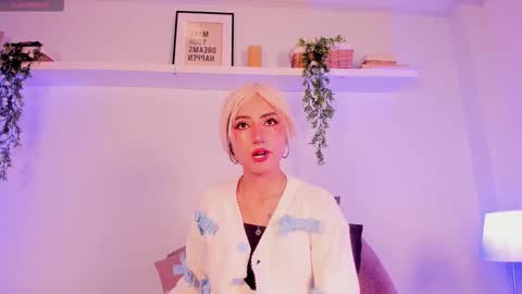 vamp  online show from October 28, 9:41 pm