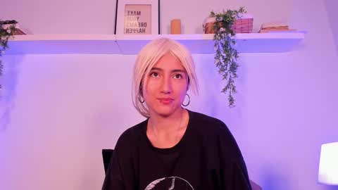 vamp  online show from October 23, 9:32 pm