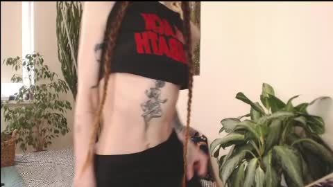 Mollyy Valentine online show from April 24, 7:22 am