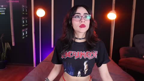 vampy_dolll online show from February 5, 11:50 pm