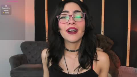 vampy_dolll online show from December 17, 1:05 pm