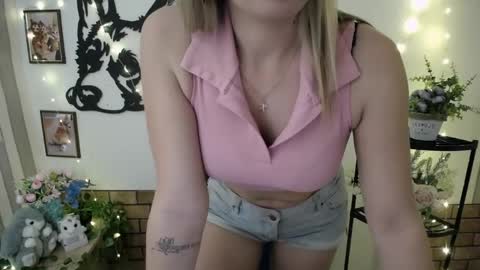 Vanessa online show from April 15, 12:17 pm