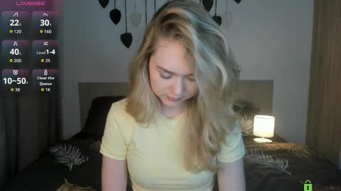 Vanessa Maes online show from October 23, 6:36 pm