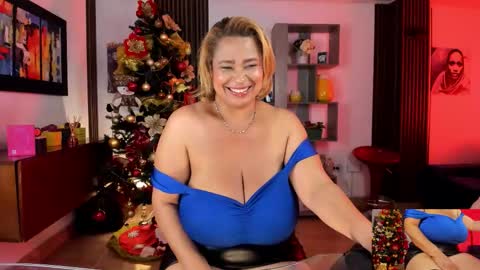 vanessa_sterling online show from December 2, 9:39 pm