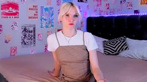 Vanessa online show from April 16, 2:50 pm