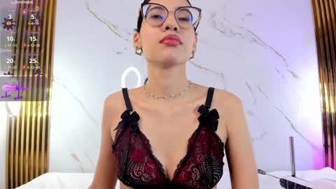 Vanessa online show from April 16, 9:39 pm