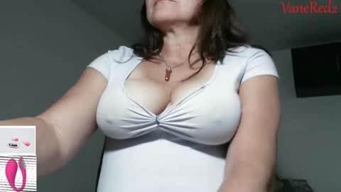 Vanesared2 online show from December 20, 1:31 am