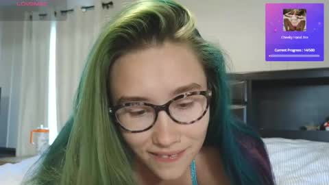 Vanessa Rose online show from May 20, 2:47 pm
