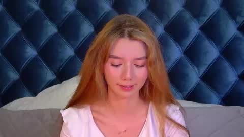 VanessaVienne online show from February 27, 4:07 pm