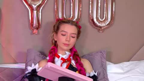 VanessaVienne online show from February 14, 4:31 pm