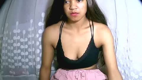 vanih27 online show from November 10, 6:19 am