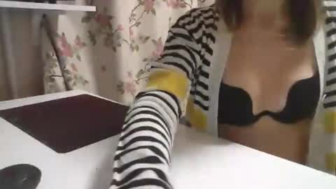 vanillachika205 online show from November 3, 4:44 pm