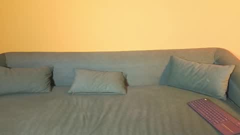 Elizabeth online show from March 6, 2:28 am