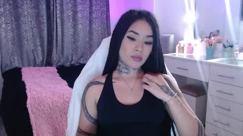 Vayolett Bass online show from October 28, 4:40 am