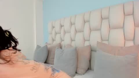 Vayra Moon  online show from July 10, 5:24 pm