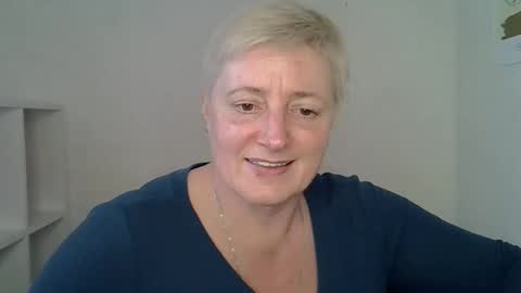 vea_motty online show from February 24, 2:05 pm