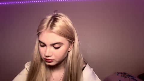 Monika online show from November 22, 11:57 am