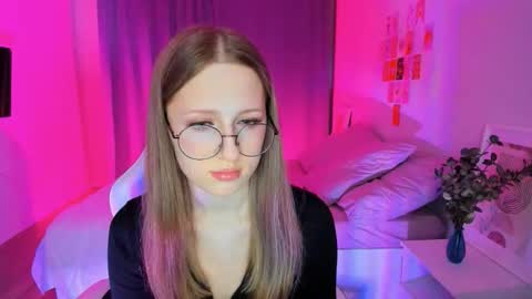 Emma online show from March 2, 3:28 am