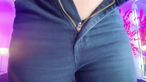 velora_nigth online show from April 20, 11:24 am