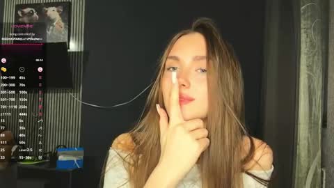 Nia online show from April 29, 5:30 pm