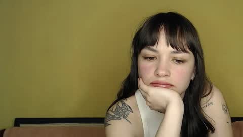 velvet_dreamykitty online show from March 6, 8:37 pm