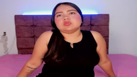 velvet online show from April 8, 11:01 am